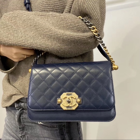 Chanel Flap Bag - Picture 4 of 8